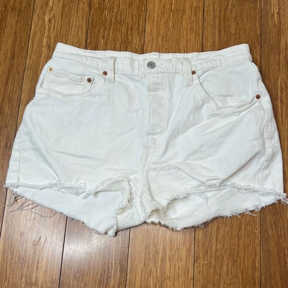 Levis 501 Women White Cutoff Denim Shorts Size 32 High Rise Button Fly Raw Hem - Picture 4 of 8